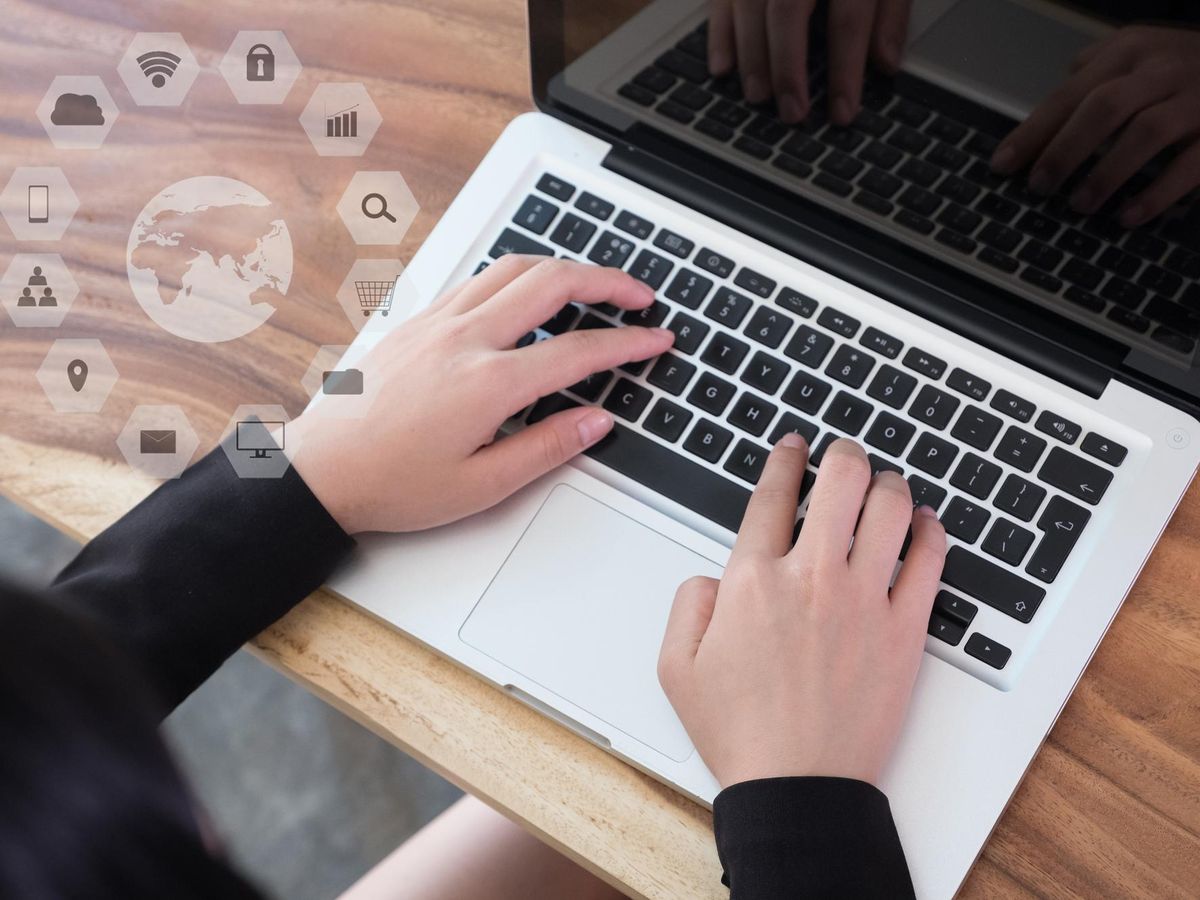 Jak korzystać z internetowych platform edukacyjnych wspierających uczniów i rodziców