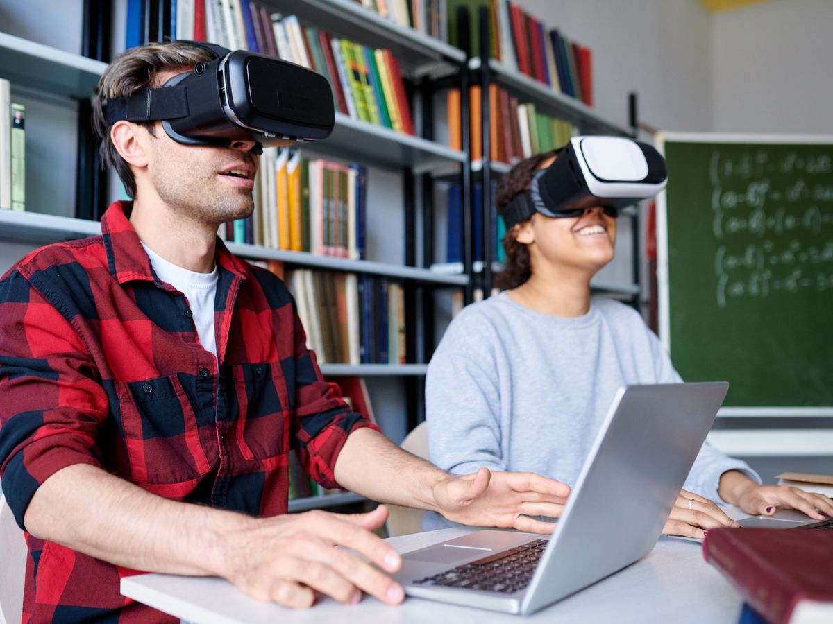 Jak nowoczesne technologie zmieniają edukację w piotrkowskich szkołach podstawowych